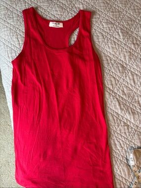 Zenana Outfitters NWOT Red Scoop Neck Tank Top